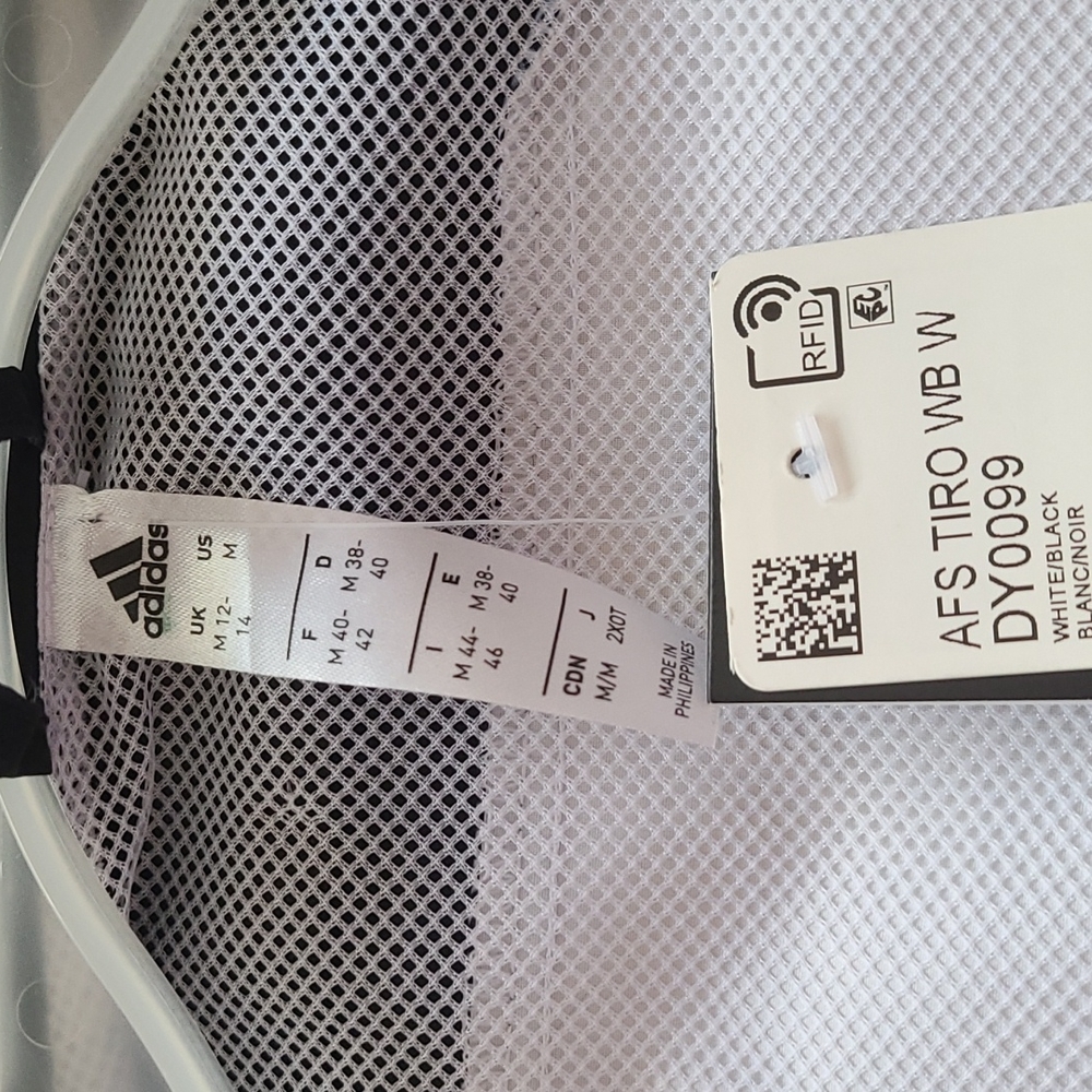 Adidas windbreaker - Picture 2 of 4